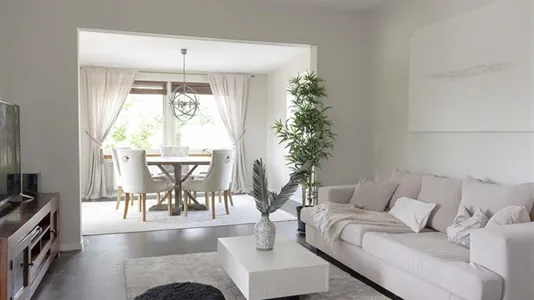 Hus i Härryda - foto 1