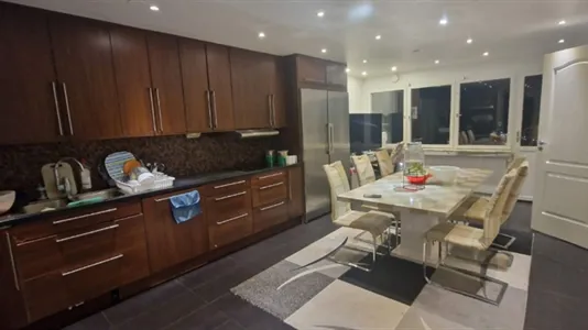 Hus i Botkyrka - foto 2