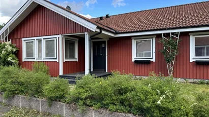 Hus att hyra  i  Surahammar