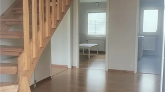 Hus i Botkyrka - foto 5
