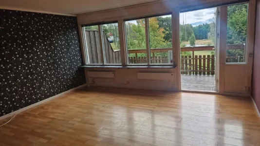 Hus i Huddinge - foto 1