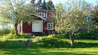 Norrtälje - 4rok - 6mån - 10.925kr/mån