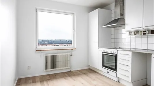 Lägenheter i Järfälla - foto 1