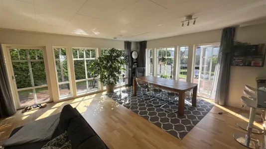 Hus i Botkyrka - foto 1
