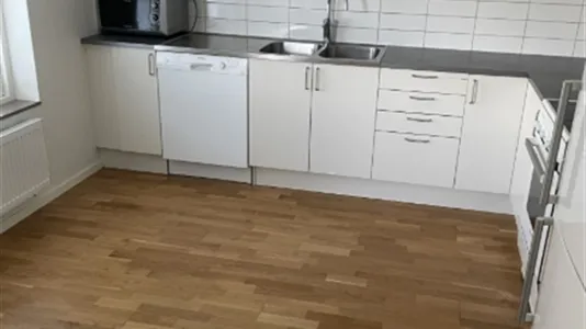 Lägenheter i Haninge - foto 1
