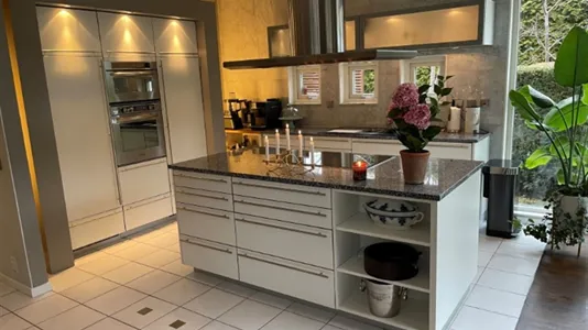 Hus i Upplands Väsby - foto 6