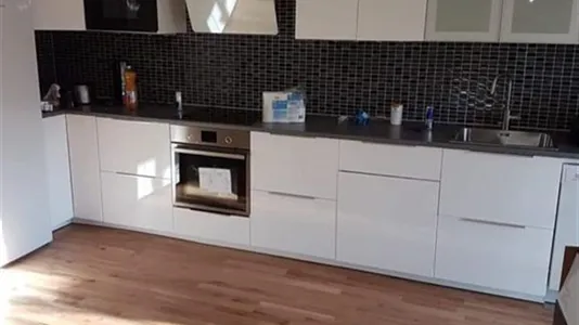Hus i Järfälla - foto 1
