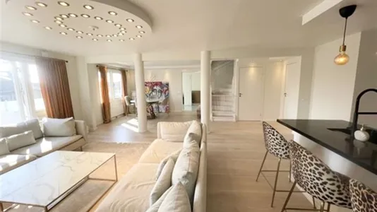 Hus i Botkyrka - foto 3