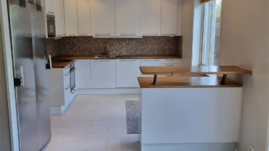 Hus i Södertälje - foto 1