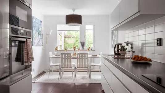 Hus i Lerum - foto 1