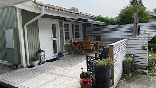 Hus i Sollentuna - foto 1