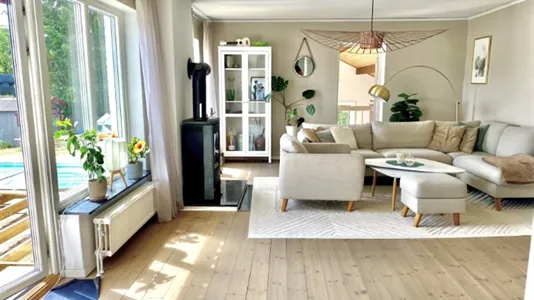 Hus i Tyresö - foto 1