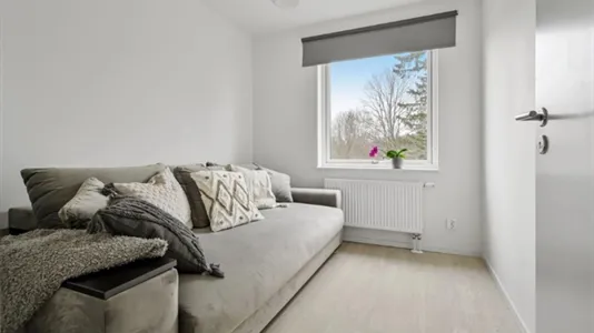 Hus i Upplands Väsby - foto 15