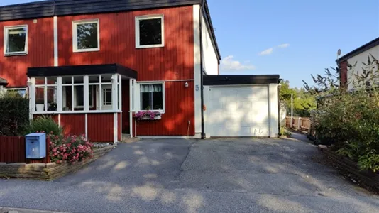 Hus i Huddinge - foto 1