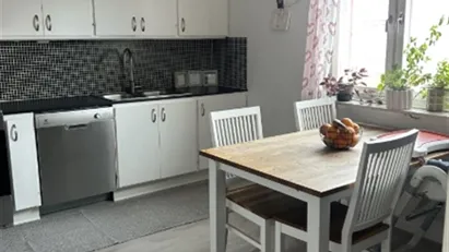 Upplands Väsby - 2rok - 10mån - 14.950kr/mån
