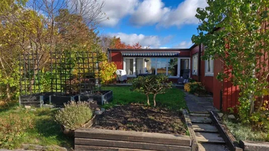 Hus i Österåker - foto 2
