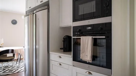 Hus i Upplands Väsby - foto 6