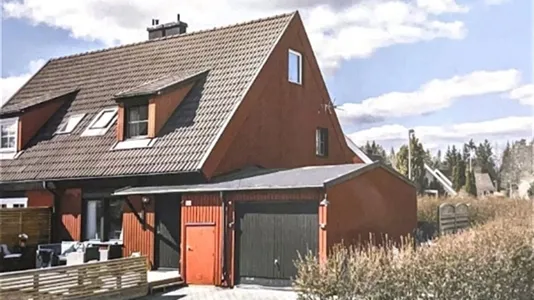 Hus i Knivsta - foto 1