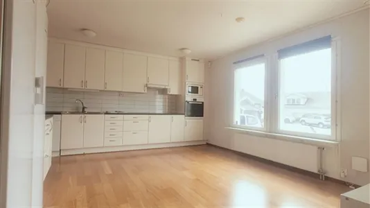 Hus i Botkyrka - foto 3