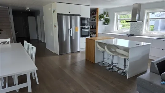Hus i Lekeberg - foto 1