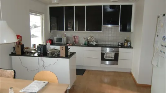 Hus i Sollentuna - foto 2