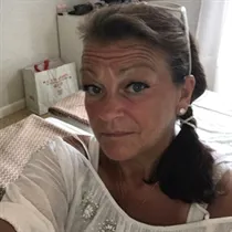 Eine söker lägenhet att hyra i Hallstahammar eller Västerås
