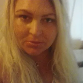 Camilla söker 60-90 m² lägenhet / hus i Höör att hyra