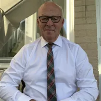 Peter söker lägenhet att hyra i Jönköping